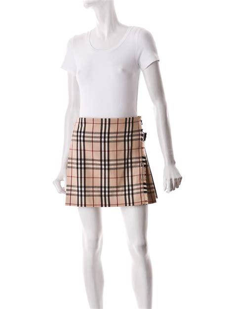 Women's Burberry Skirts 